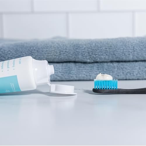 The Humble Co. Natural Whitening Toothpaste - Peppermint, Fluoride Free, Fresh Breath, Plaque Removal, Vegan & Cruelty Free, Non-Toxic SLS Free (5.5 oz, 2pk)